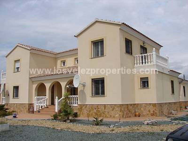 LVC196: Cortijo en venta en Velez-Rubio, Almería