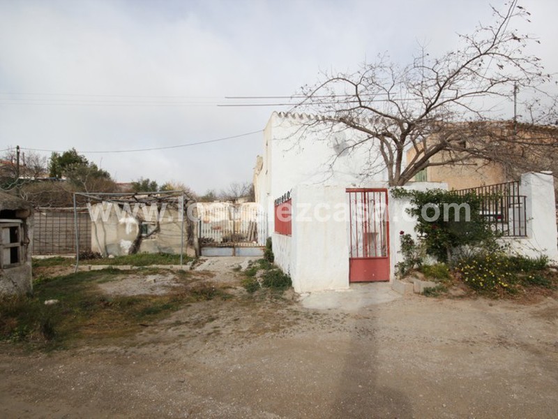 LVC263: Cortijo Reformada en venta en Velez-Rubio, Almería