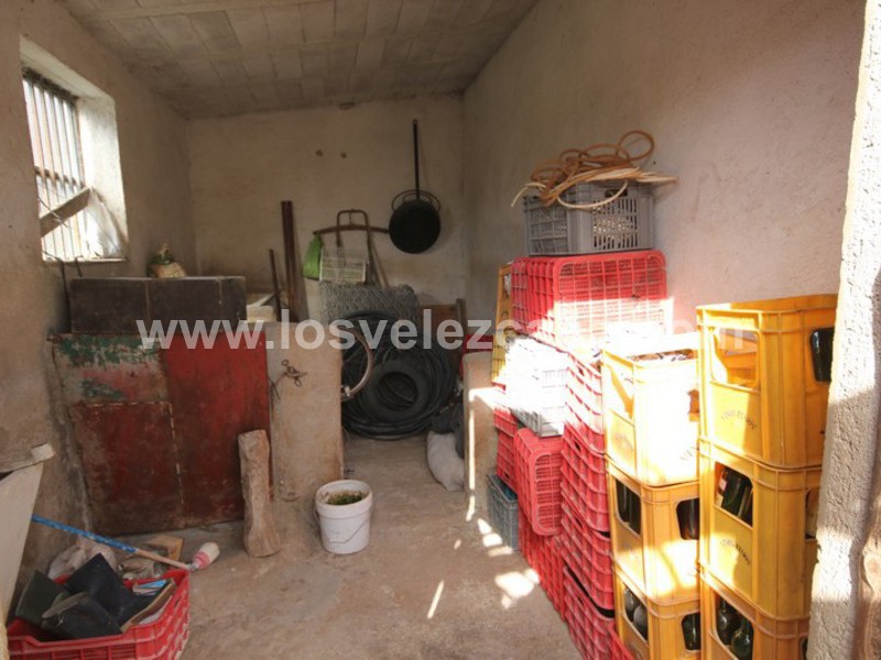 LVC263: Cortijo Reformada en venta en Velez-Rubio, Almería
