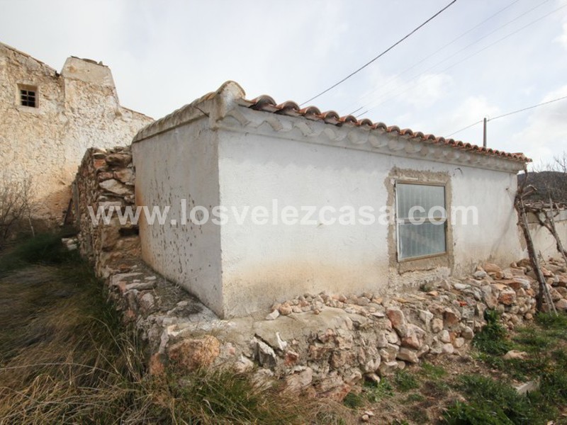 LVC263: Cortijo Reformada en venta en Velez-Rubio, Almería