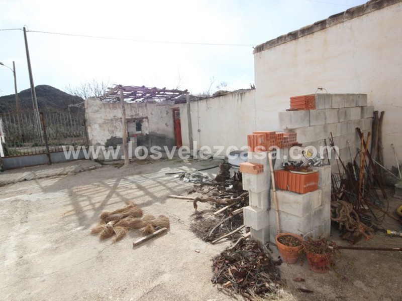 LVC263: Cortijo Reformada en venta en Velez-Rubio, Almería