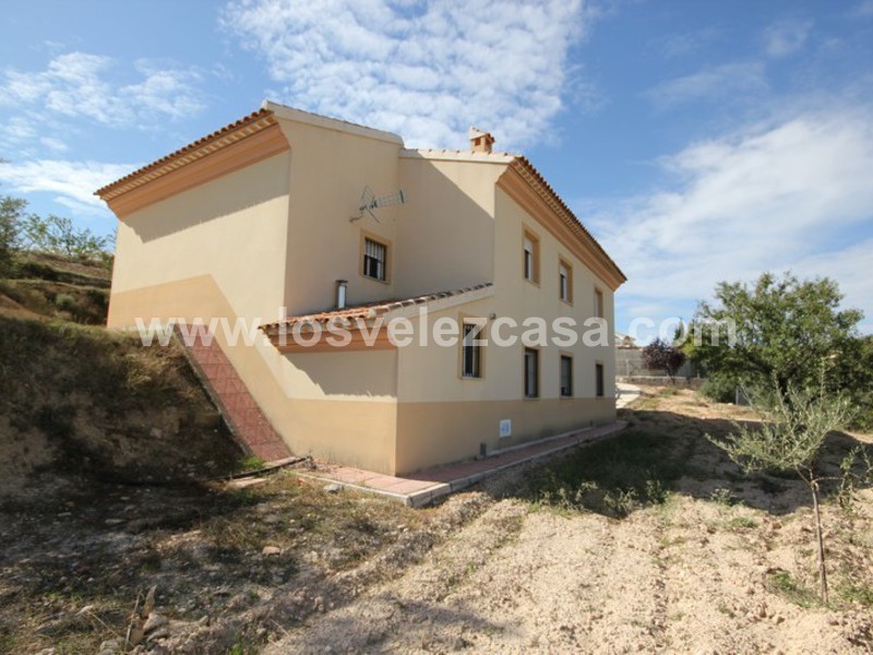 LVC351: Cortijo en venta en Velez-Blanco, Almería