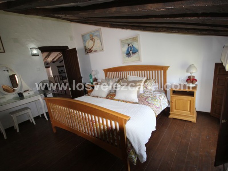 LVC419: Cortijo Reformada en venta en Velez-Rubio, Almería