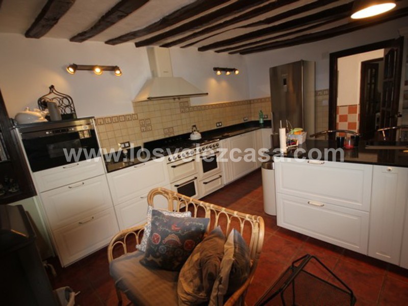 LVC419: Cortijo Reformada en venta en Velez-Rubio, Almería