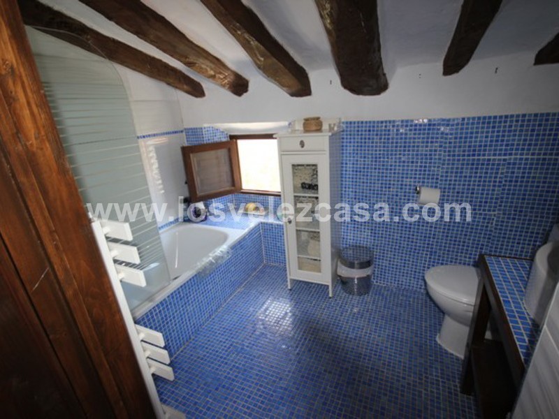 LVC419: Cortijo Reformada en venta en Velez-Rubio, Almería