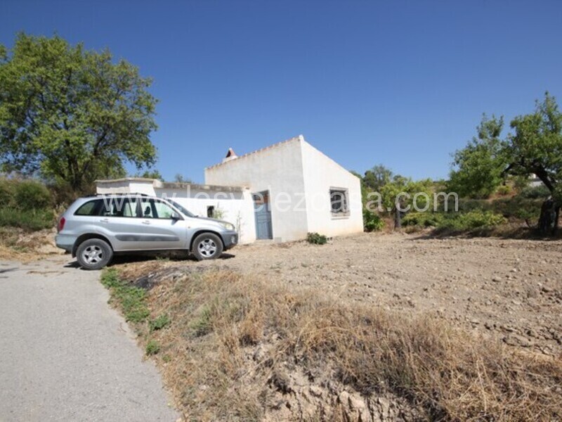 LVC462: Land for sale in Velez Blanco, Almería