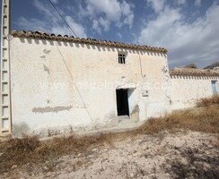 LVC483: Country Property to Reform in Fontanares, Murcia