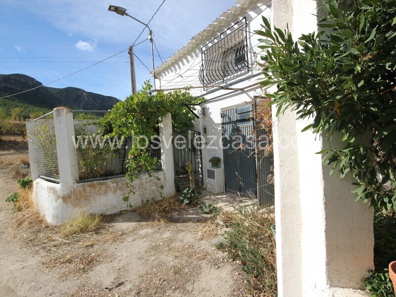 LVC508: Adosada en venta en Velez Rubio, Almería
