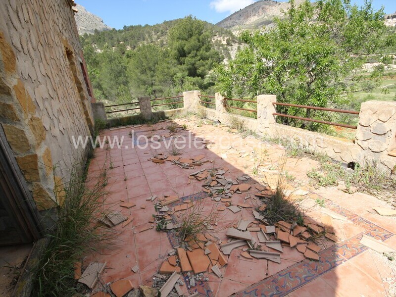 LVC534: Country Property to Reform for sale in Velez Blanco, Almería